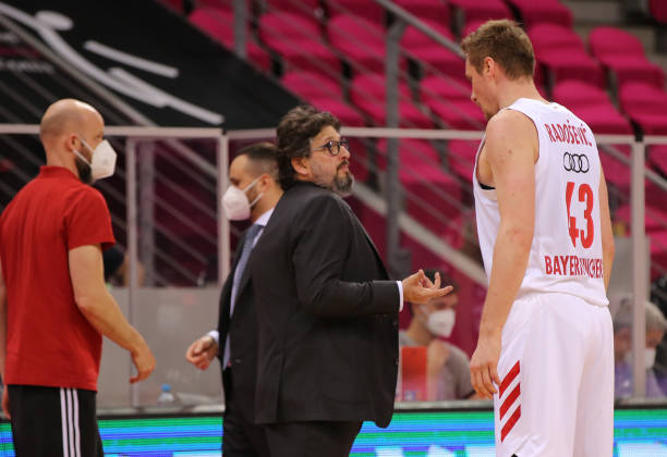 球时稍显犹 球时稍显犹